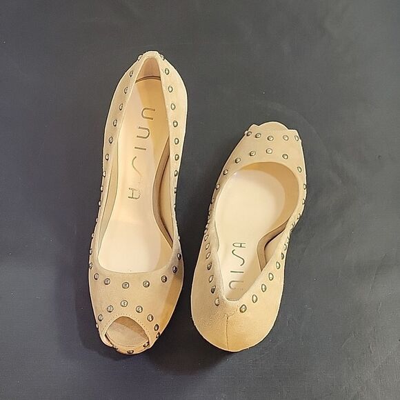BRAND NEW UNISA PEEP TOE SUEDE WOMEN"S BLOCK STUDDED DETAILING PUMP - Picture 4 of 13